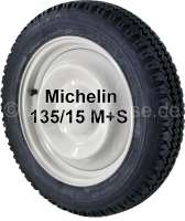 Citroen-2CV - Winterreifen aufgezogen auf einer neuen Felge, 135R15. Hersteller Michelin. Wir verwenden 