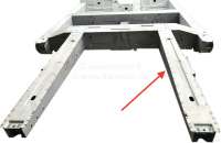 Alle - R4, Chassisausleger hinten rechts (unter dem Kofferraumboden). Das ist der komplette hinte