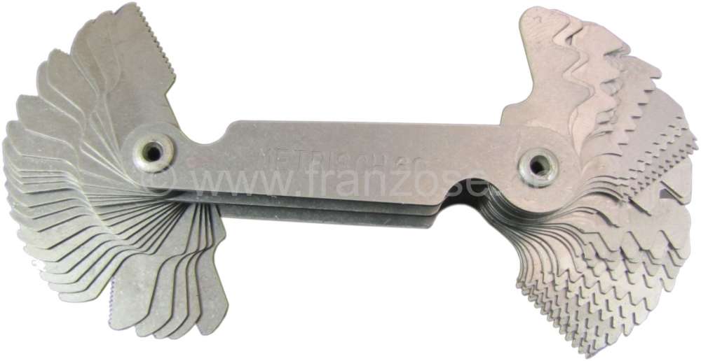 Renault - Screw gauge metric + Whitworth. Angle of pressure 60° with 24 upward  gradients 0,25-6mm.