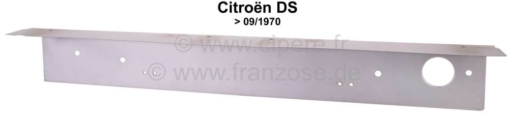 Citroen-DS-11CV-HY - Crossbar between tank + boot: Sheet metal front and top for this crossbar. This plate has 