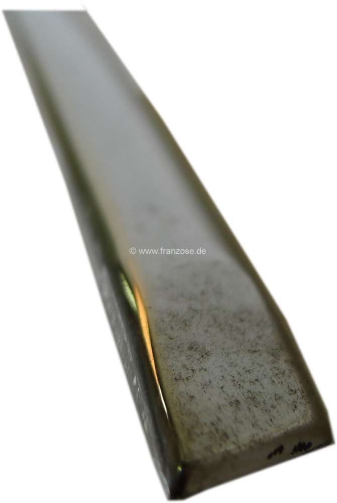 Peugeot - P 403, trim high-grade steel, Peugeot 403. Fender in front on the right. Wide 11,5mm. Peug