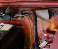 Citroen-2CV - Cable harness seal for the engine front wall. Material: Foam rubber. Diameter: about 45mm.
