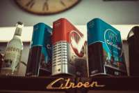 Citroen-2CV - Engine oil 20W50 HTX von TOTAL/elf (2 liters tin can). Special oil for vintage cars, start