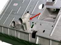 Renault - Heater hose connection connecting piece (large, with flap), centrically (welded at the fro