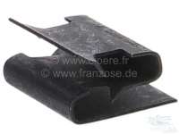 Renault - P 204/304, clip for rubber, rear end panel to bumper, Peugeot 204/304  Cabrio.