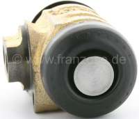 Peugeot - P 404, wheel brake cylinders in front (on the left + on the right are identically construc