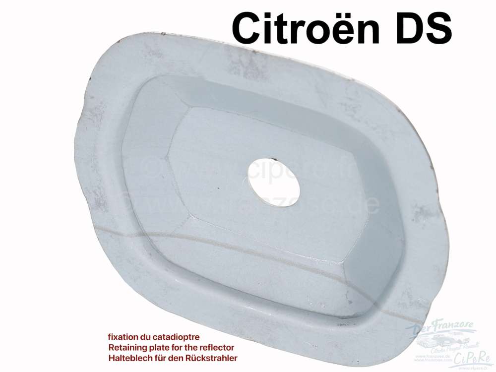 Alle - catadioptre, Citroën DS, fixation du catadioptre dans aile arrière