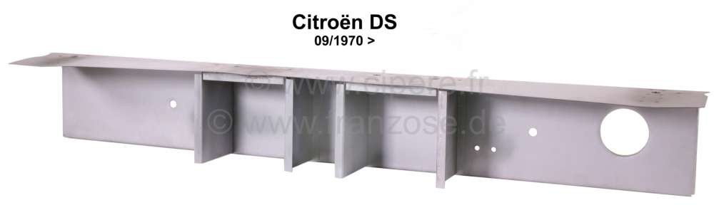 Alle - plancher, Citroën DS à partir de 09.1970, plancher sous le réservoir, rebord vertical a