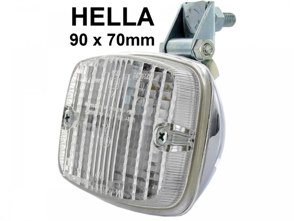 Renault - Achteruitrijlicht, fabrikant Hella. Verchroomde metalen behuizing. Universele pasvorm.