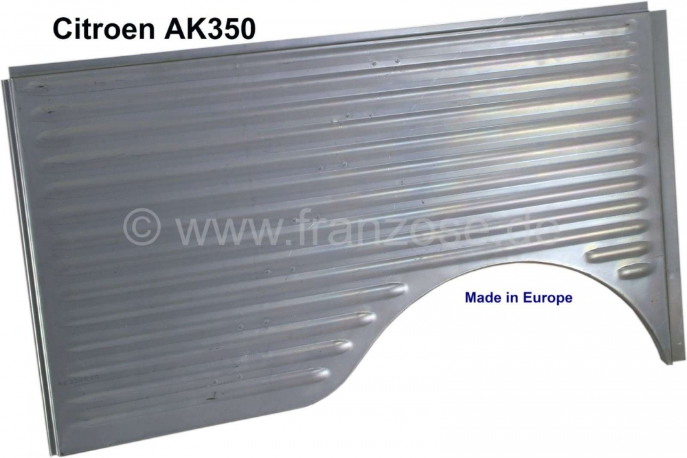 Citroen-2CV - AK350, rechter achterspatbord (lang spatbord met kleine golfplaat). Gemaakt in Europa.