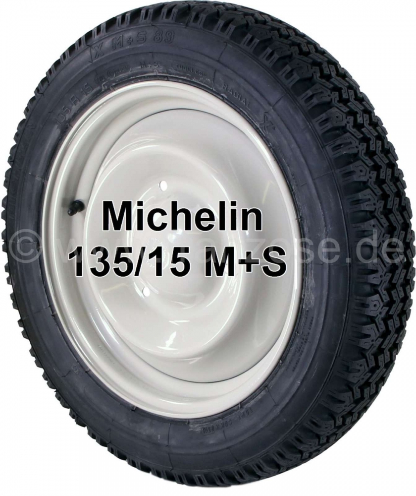 Citroen-2CV - Winterbanden gemonteerd op een nieuwe velg, 135R15. Fabrikant Michelin. Wij gebruiken alle