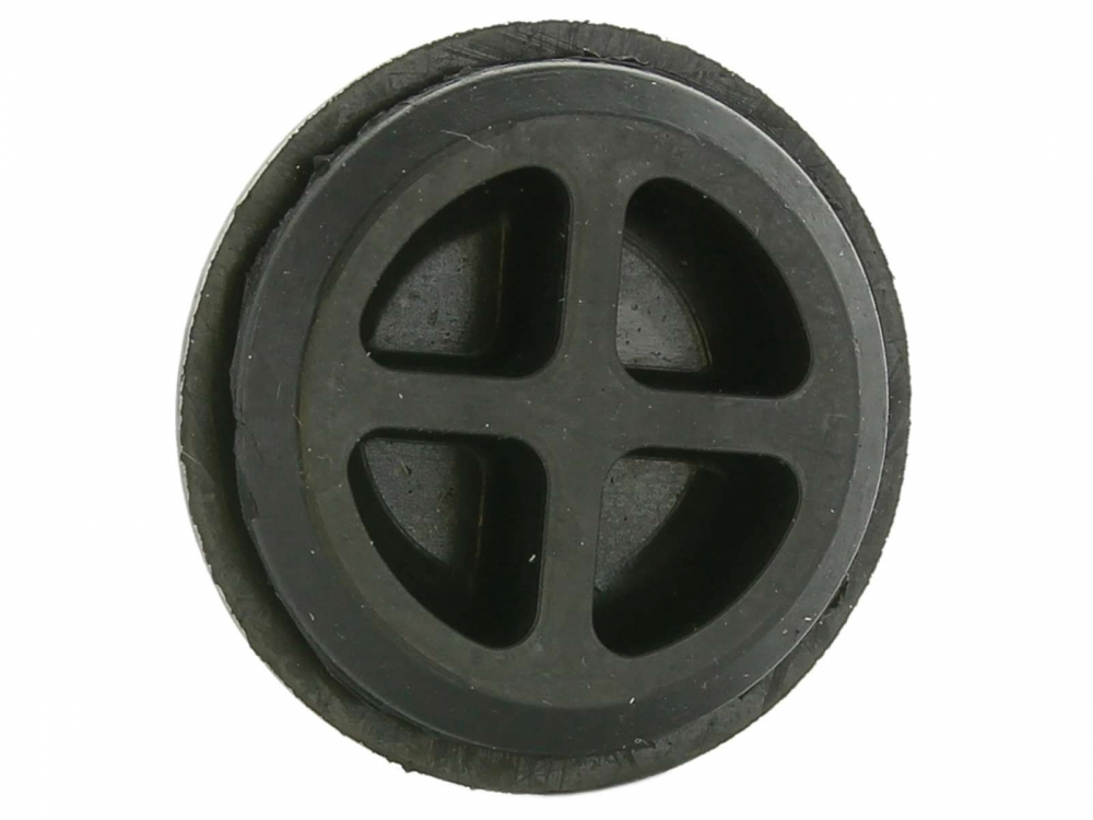 Citroen-2CV - 2CV, bagageruimtebodem, rubberen stop (vloerplug). De rubberen stop werd ook gemonteerd in