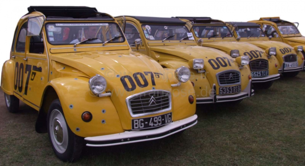 Citroen-2CV - James Bond 007, stickerset, voor Citroën 2CV.