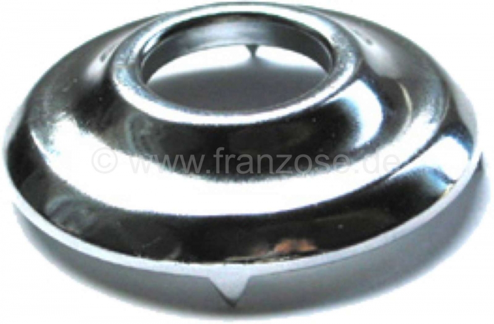 Renault - Verchroomd rozet, onder de raamzwengel. Geschikt voor Citroen 11CV + 15CV. Afmeting: 45 x 