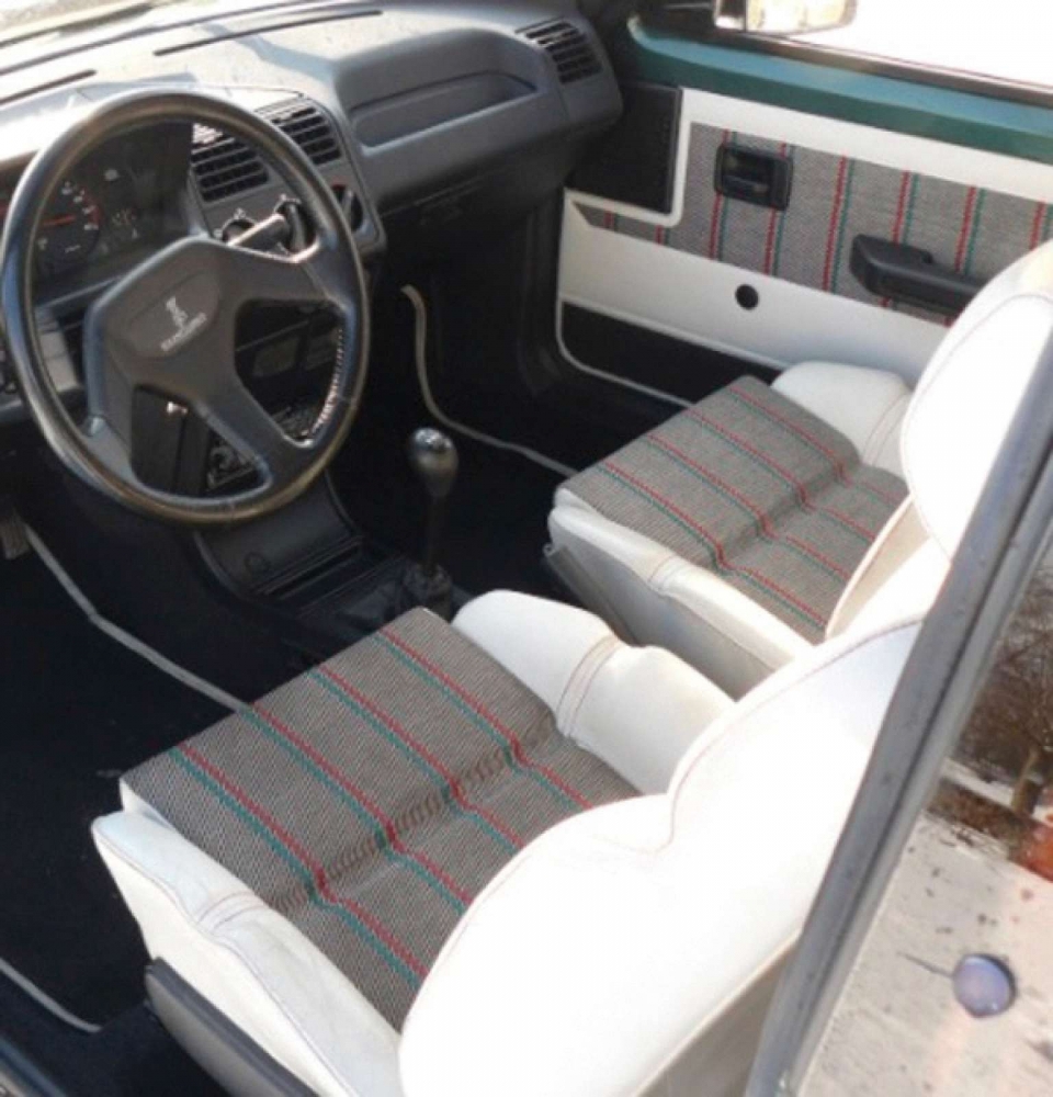 Peugeot - P 205, stoelbekledingset (2x voorstoel, 2x achterbank). 