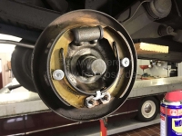 Citroen-2CV - Achterremschoenen. Geschikt voor Citroen 2CV, Dyane, AK, ACDY, AMI. Originele fabriekskwal