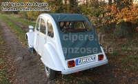 Citroen-2CV - 2CV oud, lang roldak, donkergroen (Vert Agave) met grote achterruit. Ontworpen voor 2CV-ca