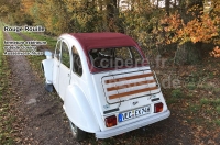 Citroen-2CV - 2CV oud, rood roldak (Rouille). Buitenslot, normale achterruit. Deze donkerdere rode kleur