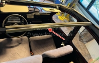 Renault - 2CV, plastic bekleding voor de voorste dwarsbalk van het dak (ter hoogte van de B-stijl). 