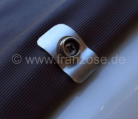 2CV, roestvrijstalen montageplaat voor oprolbaar dak. De drukknop wordt op de