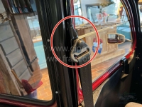 Renault - 2CV, Gordelbevestiging B-stijl, voor Citroen 2CV. De gordelbevestiging past links en recht