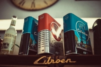 Citroen-2CV - Motorolie 20W50 HTX van TOTAL/elf (blik van 2 liter). Speciale oldtimerolie voor benzinemo