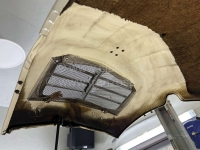 Citroen-2CV - 2CV, motorkap, kleine isolatiemat (zelfklevend). Deze kleine isolatiemat werd in de laatst