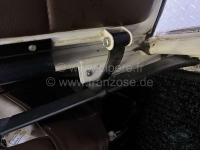 Citroen-2CV - 2CV, deurvangerriem voor de achterklep. Kleur: zwart. Of. Nr. A84178