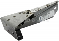 Citroen-2CV - Bumpersteun linksvoor. Geschikt voor Citroen 2CV 4 + 6, goede reproductie uit de EU. Elekt