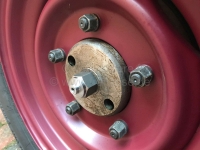 Citroen-DS-11CV-HY - Aandrijfasmoer rechts (linkse draad). Geschikt voor Citroen HY. Of. Nr. H4168E. Koppel: 20