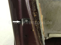 Citroen-DS-11CV-HY - Bevestigingsclip voor de voorste deurpanelen. Geschikt voor Citroën DS. Gemaakt van roest