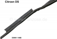 Rubberen afdichting onder de voorruit, met de 2 uitsparingen voor de