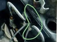 Sonstige-Citroen - Hydrauliekleidingbeugel (32,0 mm) voor de hydrauliekleiding rechtsvoor in de motorruimte. 