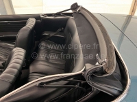 Peugeot - P 504C, stoelhoezen (2x voorbank, 1x achterbank). Kleur: zwart kunstleer. Geschikt voor Pe