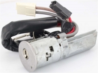 Renault - P 604. contactslot. Geschikt voor Peugeot 604, tot bouwjaar 03.07.1977. 2x aansluitstekker