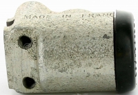 Peugeot - P 403/404, remcilinder voorwiel. Montage links + rechts. Voor Peugeot 403 (7-D-BD-U-L). Pe