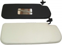 Peugeot - P 404, zonneklep set (2 stuks) Peugeot 404. 2 gekleurd. 1 zijde grijs. 1 zijde zwart