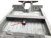 Alle - R4, bevestigingsplaat (basis) voor de handrem, op het chassis. Geschikt voor Renault R4. D