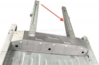 Renault - R4, chassisverlengstuk linksachter (onder de bagageruimtebodem). Dit is de complete achter