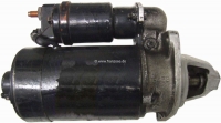 Renault - Startmotor 6 volt, geschikt voor Renault R4. Draairichting: rechtsom. Montage: 2 gaten. In